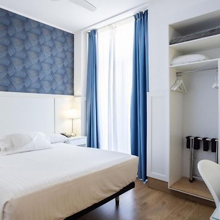 Hotel Venecia Plaza Centro Valenza Esterno foto