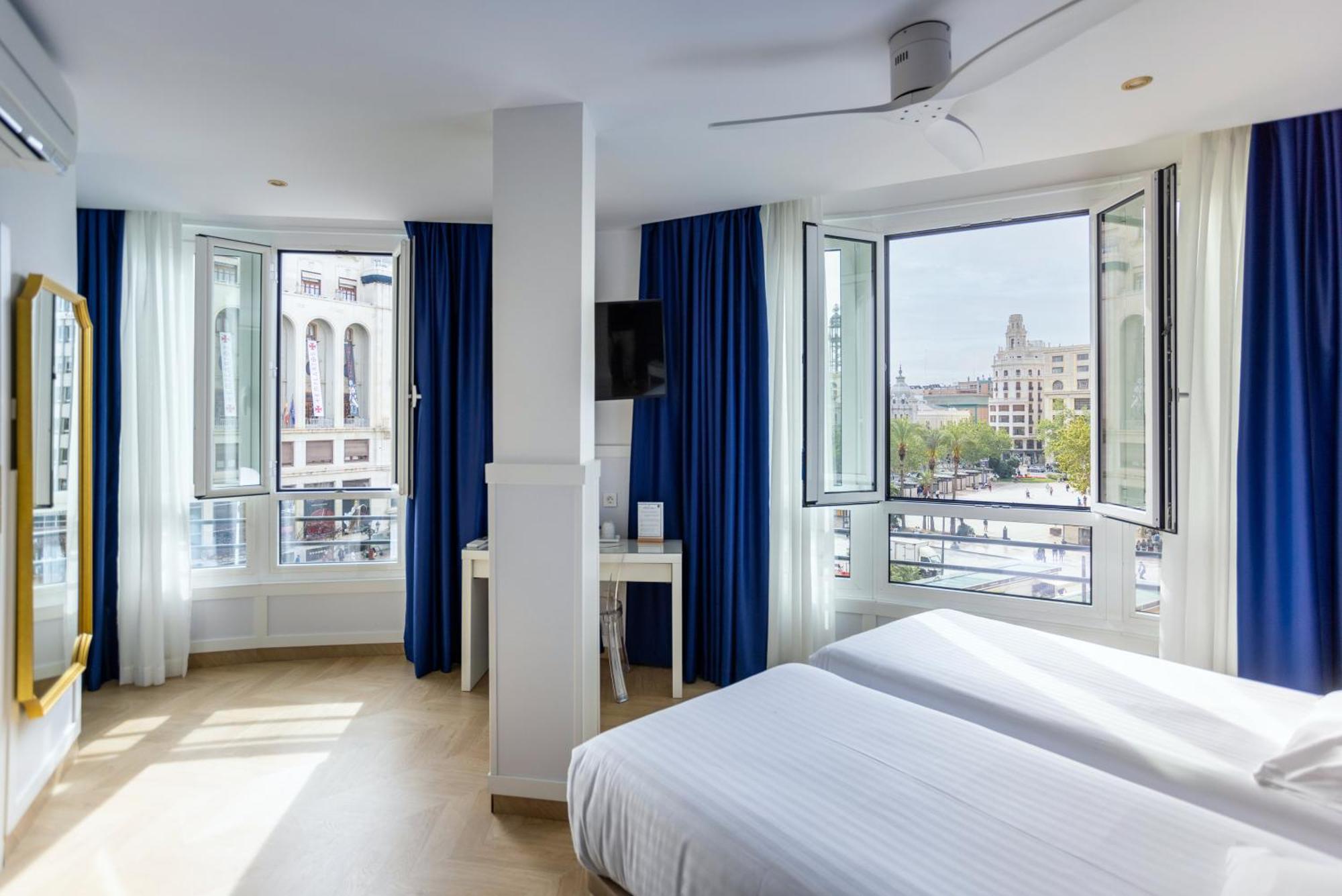 Hotel Venecia Plaza Centro Valenza Esterno foto